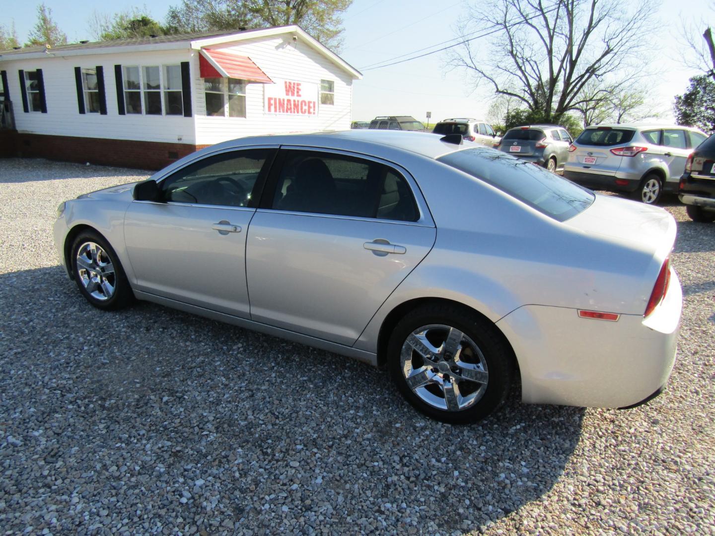 2012 Silver /Gray Chevrolet Malibu (1G1ZA5EU2CF) with an 4 Cyl engine, Automatic transmission, located at 15016 S Hwy 231, Midland City, AL, 36350, (334) 983-3001, 31.306210, -85.495277 - Photo#5